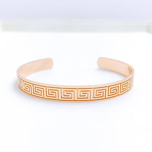 Trendy Rose Gold Cuff - Image 5