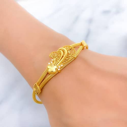 Festive Elegant Bracelet - Image 3