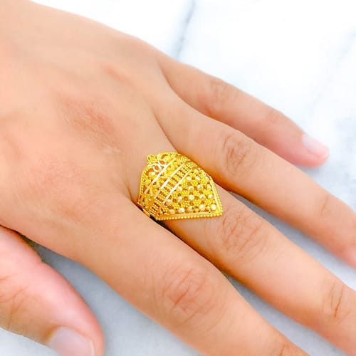 Distinct VShaped Mesh Ring - Image 5