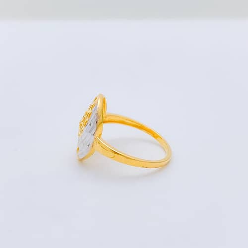 Elevated Clover Ring - Image 4