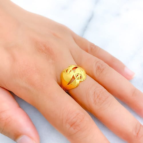 Ritzy Cutwork Ring - Image 2
