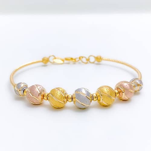 Modern Striped Wire Bracelet - Image 5