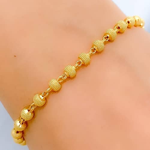 Fashionable Modest Orb Bracelet - Image 2