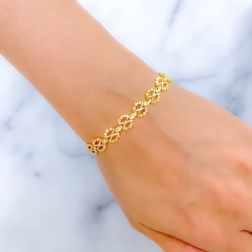 Dazzling Ritzy Flower Bracelet - Image 3