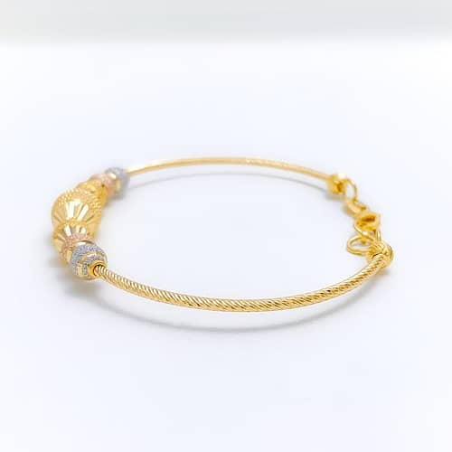 Vibrant Sand Finish Wire Bracelet - Image 4