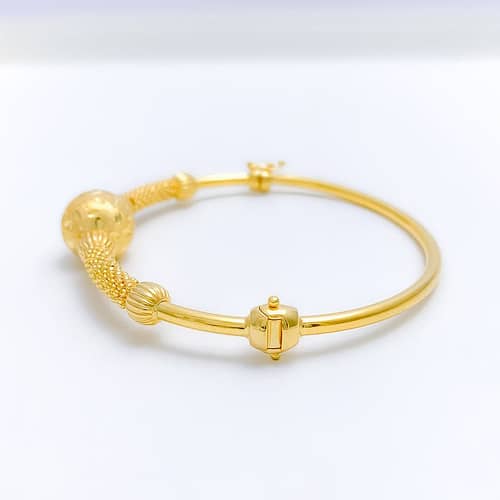 Tasteful Smooth Finish Bangle Bracelet - Image 5