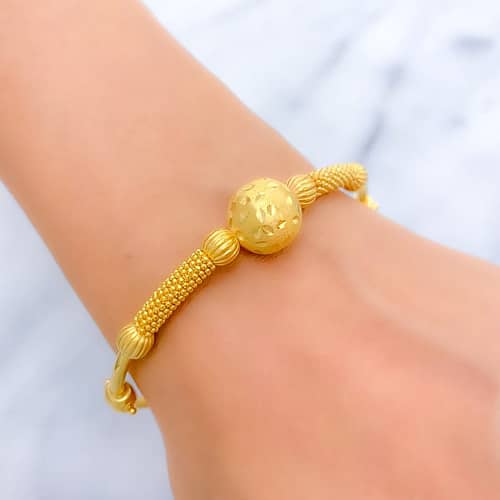 Tasteful Smooth Finish Bangle Bracelet