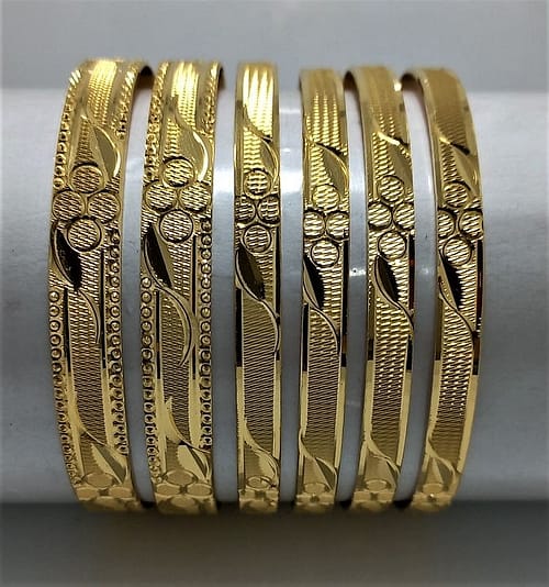 Chudda Bangle Set with 2 Kara and 4 Bangles