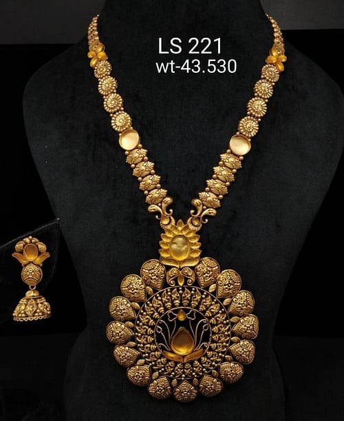 Unique Designed Beautiful Gold Long Set