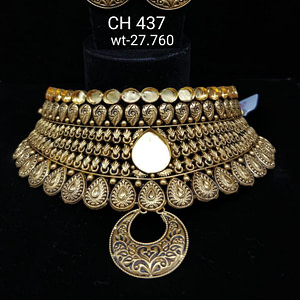 Unique Design Gold Ghat Necklace With Beautiful Earrings
