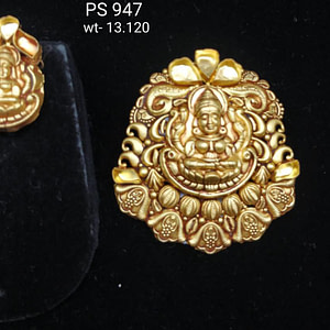 Traditional Temple Art Gold Pendant With Beautiful Earrings