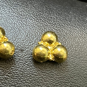 Gold Earrings light And Small