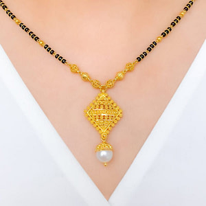 Refined Pearl Drop Mangalsutra